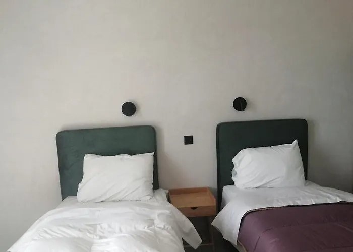 Filanthi Costas 3* Stoúpa